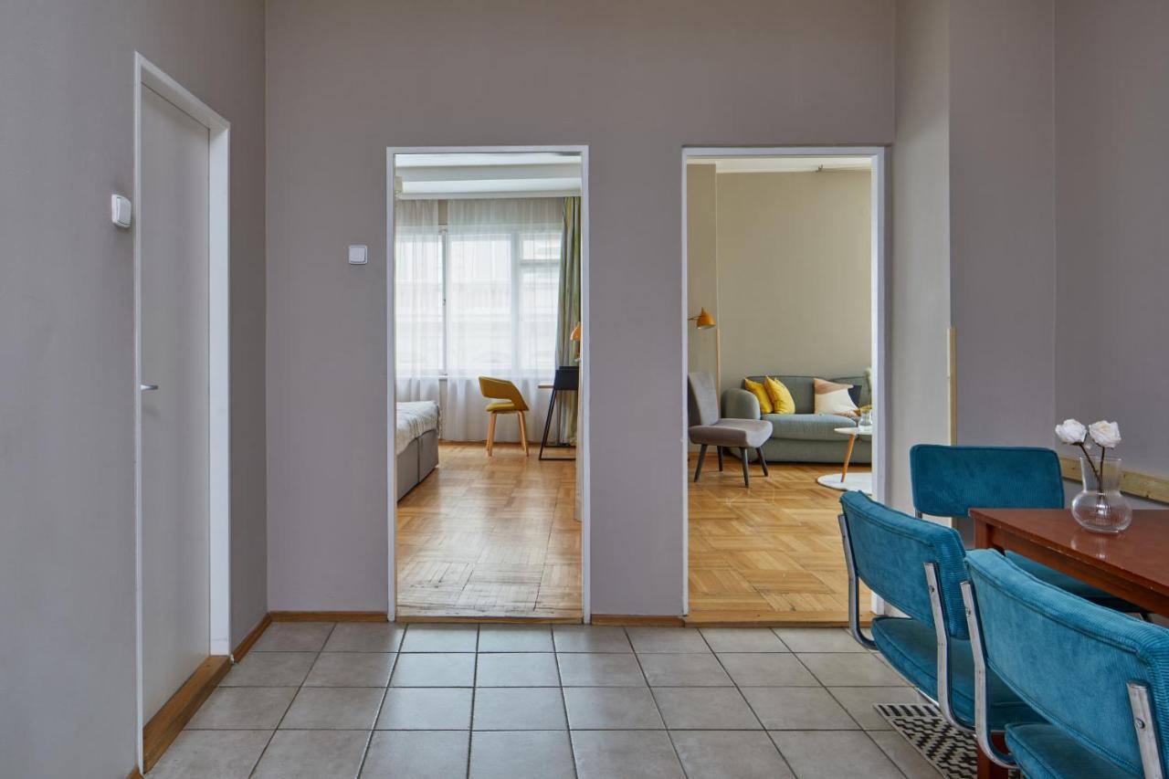 Prague Days - Modern Apt W Retro Elements - New Town エクステリア 写真