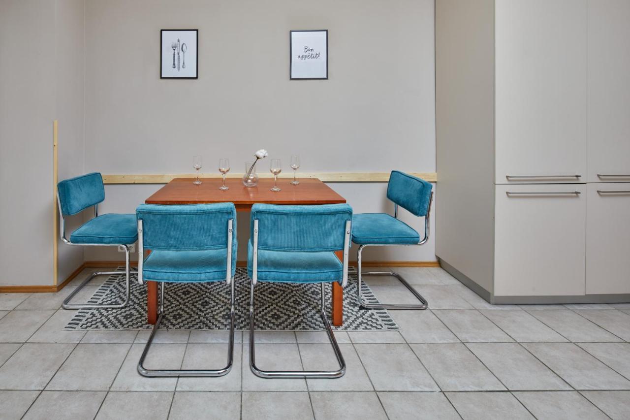 Prague Days - Modern Apt W Retro Elements - New Town エクステリア 写真